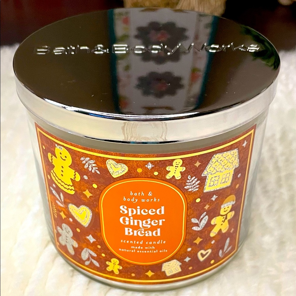 Bath and Body Works SPICED GINGER BREAD Candle